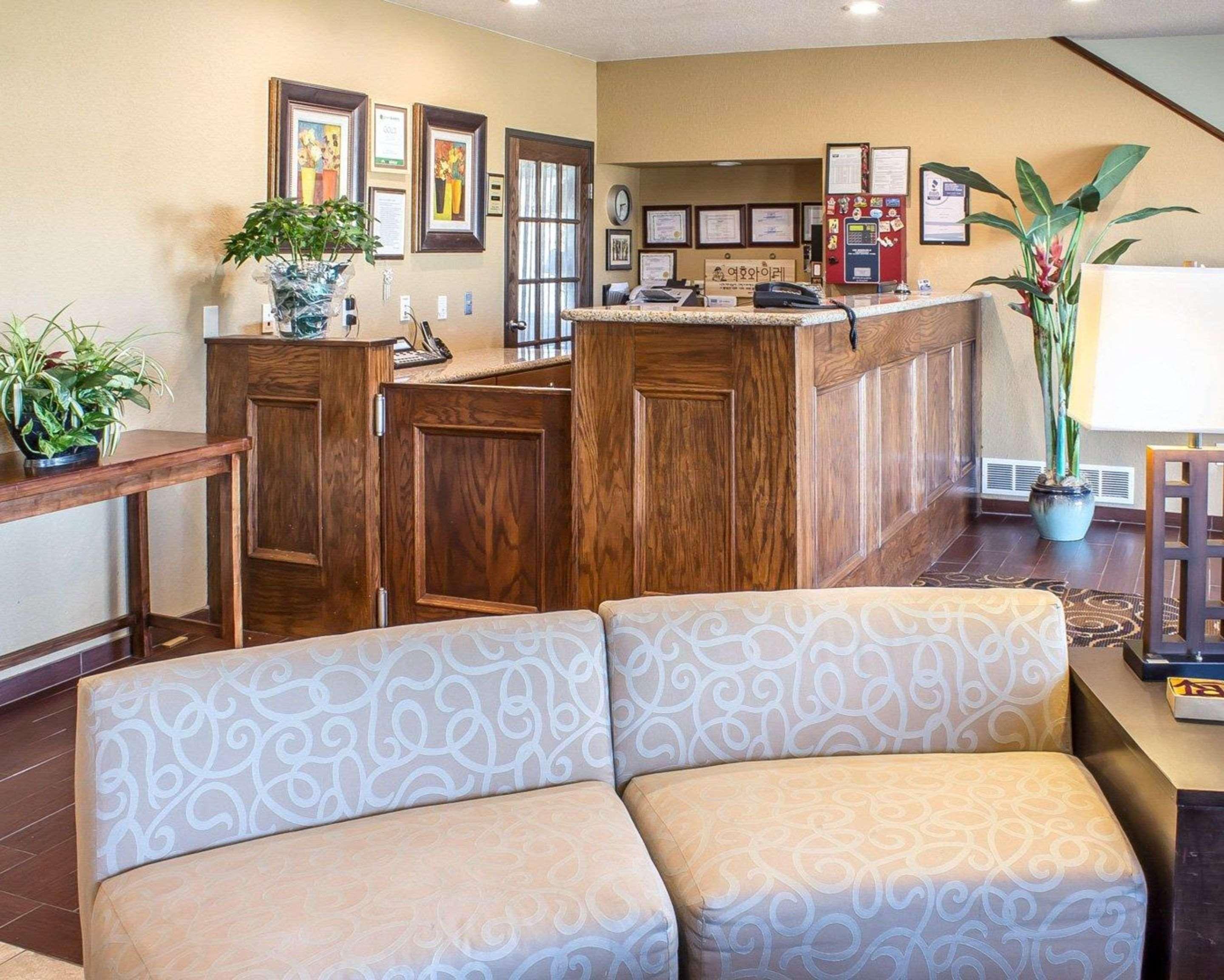 Rodeway Inn & Suites Near Okoboji Lake Milford Esterno foto