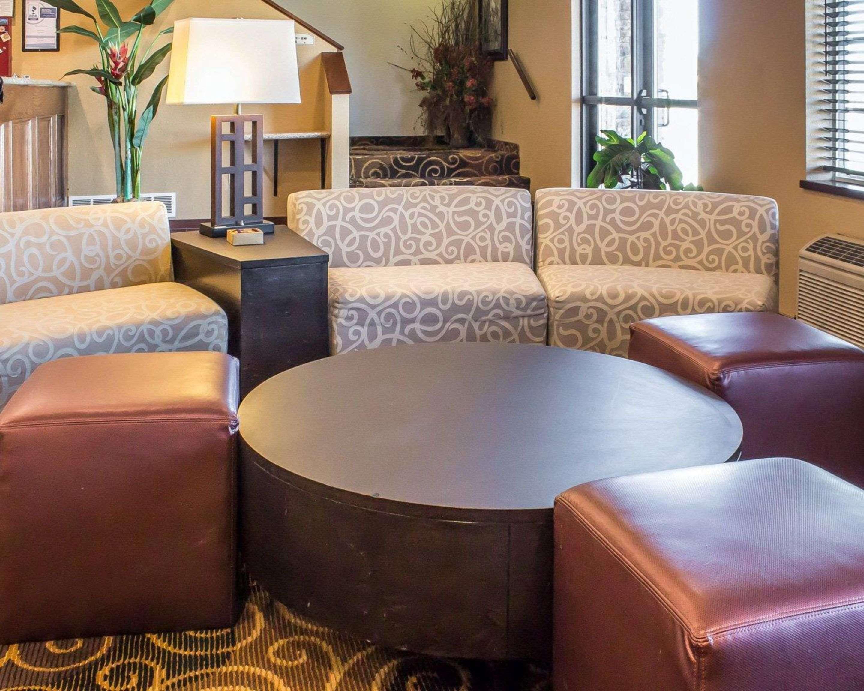 Rodeway Inn & Suites Near Okoboji Lake Milford Esterno foto