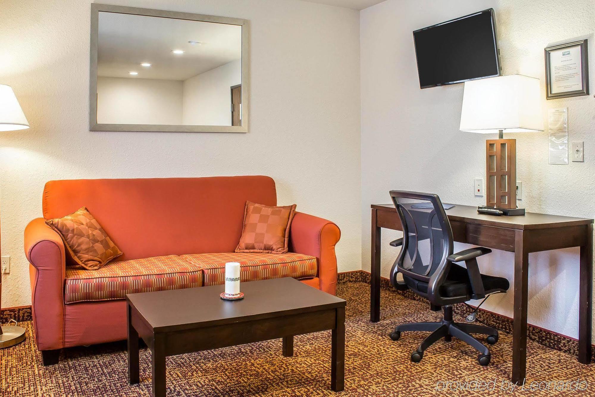 Rodeway Inn & Suites Near Okoboji Lake Milford Esterno foto